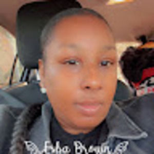 Meet your Posher, Esha